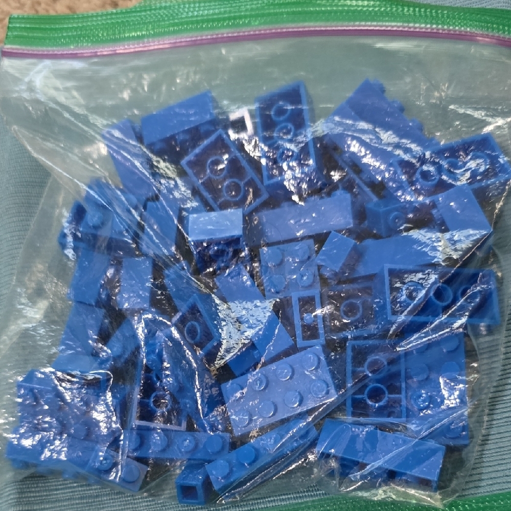 OFF Brand Building Block Set - Picture 2 of 6